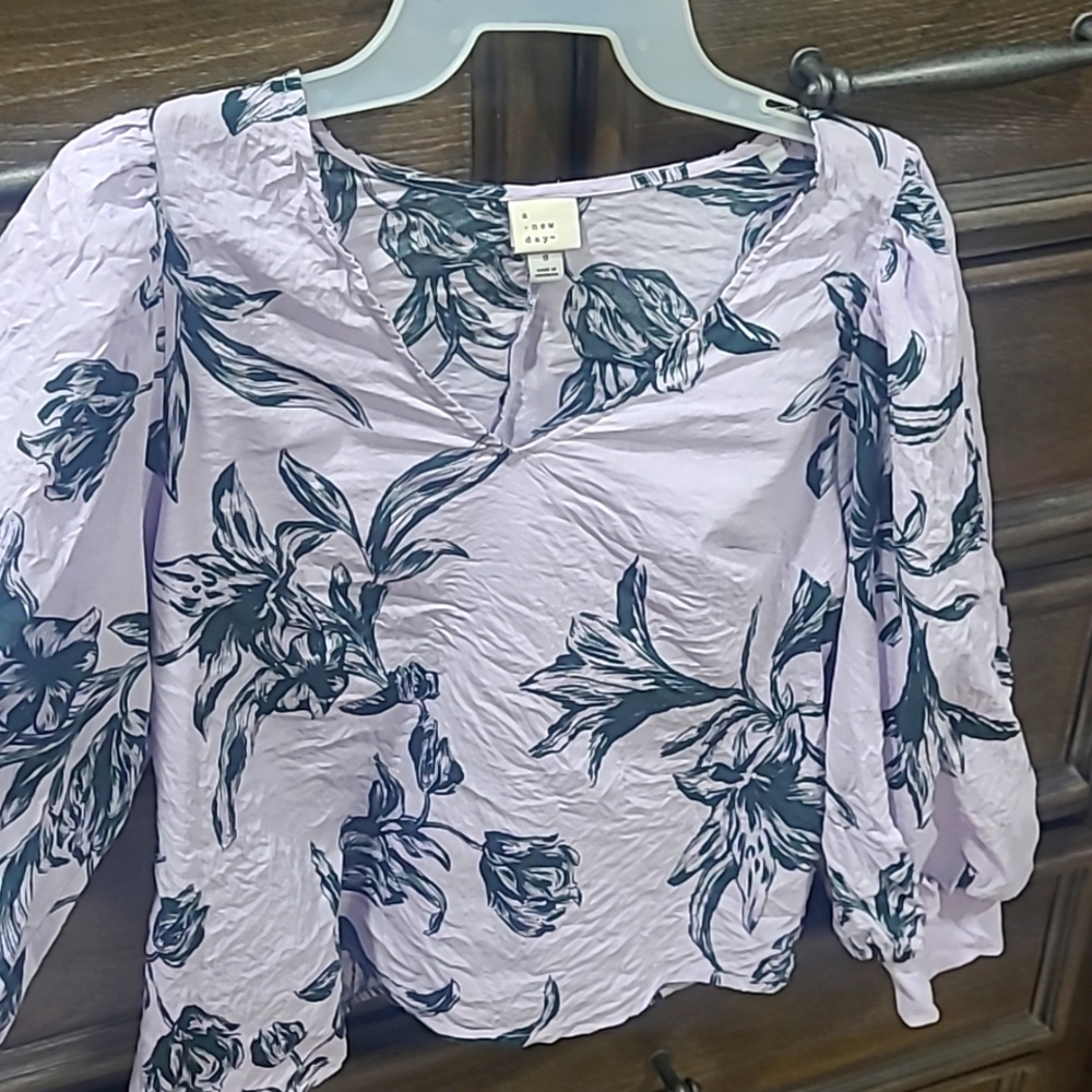 Bell sleeve blouse